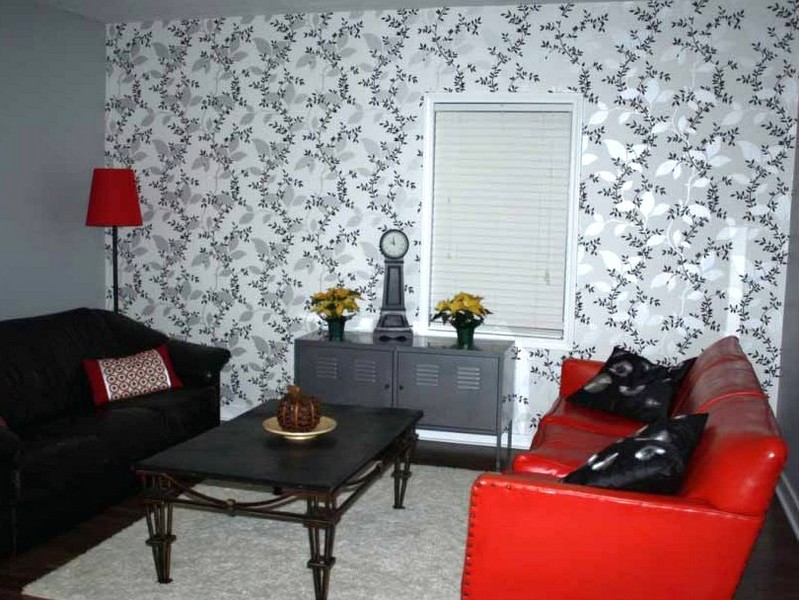 Contoh Ide Desain Wallpaper Dinding Ruang Tamu Minimalis Motif Bunga Bunga Elegan Mewah stylish Terbaru Warna Abu abu